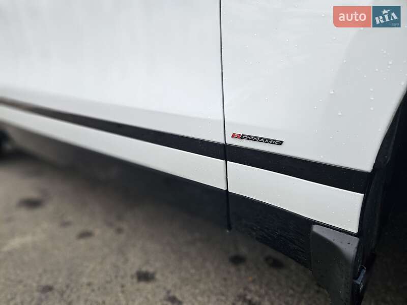 Внедорожник / Кроссовер Land Rover Range Rover Velar 2021 в Киеве