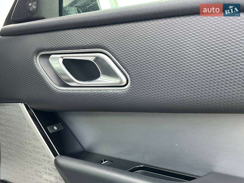 Позашляховик / Кросовер Land Rover Range Rover Velar 2018 в Львові