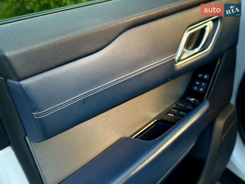 Позашляховик / Кросовер Land Rover Range Rover Velar 2017 в Тернополі
