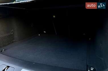 Внедорожник / Кроссовер Land Rover Range Rover Velar 2017 в 