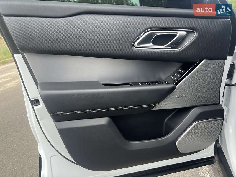 Позашляховик / Кросовер Land Rover Range Rover Velar 2018 в Володимирі