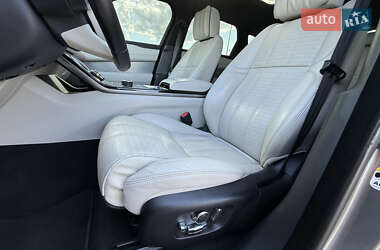 Внедорожник / Кроссовер Land Rover Range Rover Velar 2017 в 