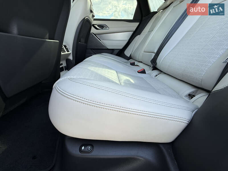 Позашляховик / Кросовер Land Rover Range Rover Velar 2017 в Тернополі