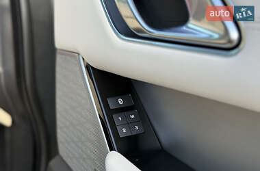 Внедорожник / Кроссовер Land Rover Range Rover Velar 2017 в 
