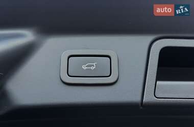 Внедорожник / Кроссовер Land Rover Range Rover Velar 2020 в 
