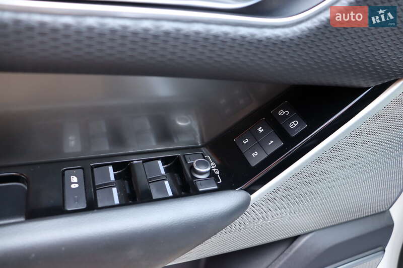 Внедорожник / Кроссовер Land Rover Range Rover Velar 2018 в Львове