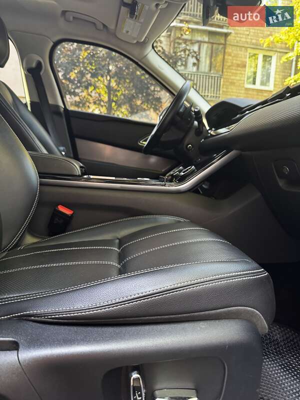 Позашляховик / Кросовер Land Rover Range Rover Velar 2018 в Києві фото 24 Позашляховик / Кросовер Land Rover Range Rover Velar 2018 в Києві