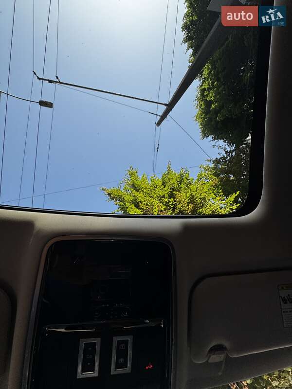 Позашляховик / Кросовер Land Rover Range Rover Velar 2018 в Києві фото 25 Позашляховик / Кросовер Land Rover Range Rover Velar 2018 в Києві