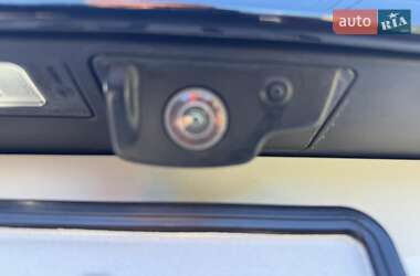 Внедорожник / Кроссовер Land Rover Range Rover Velar 2021 в 