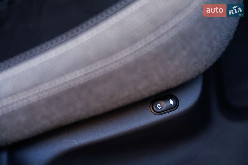 Позашляховик / Кросовер Land Rover Range Rover Velar 2019 в Чернівцях фото 37 Позашляховик / Кросовер Land Rover Range Rover Velar 2019 в Чернівцях