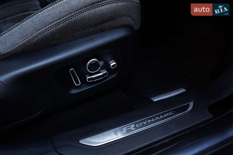 Позашляховик / Кросовер Land Rover Range Rover Velar 2019 в Чернівцях фото 47 Позашляховик / Кросовер Land Rover Range Rover Velar 2019 в Чернівцях
