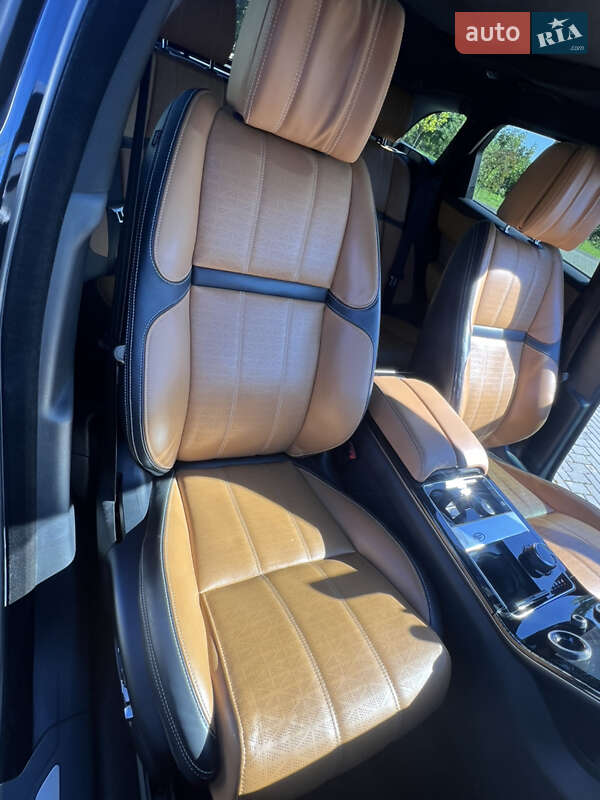 Позашляховик / Кросовер Land Rover Range Rover Velar 2019 в Золочеві