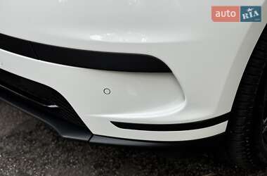 Внедорожник / Кроссовер Land Rover Range Rover Velar 2022 в 