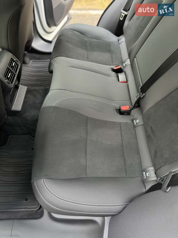 Внедорожник / Кроссовер Land Rover Range Rover Velar 2022 в Киеве