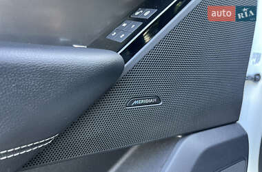 Внедорожник / Кроссовер Land Rover Range Rover Velar 2019 в 