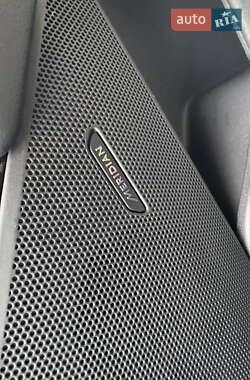 Внедорожник / Кроссовер Land Rover Range Rover Velar 2019 в 