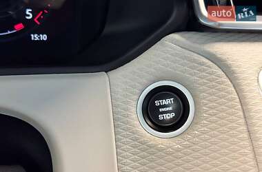 Позашляховик / Кросовер Land Rover Range Rover Velar 2021 в 