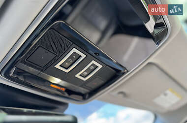 Внедорожник / Кроссовер Land Rover Range Rover Velar 2017 в 