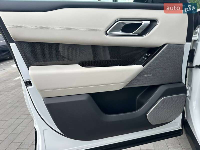 Внедорожник / Кроссовер Land Rover Range Rover Velar 2017 в Львове фото 10 Внедорожник / Кроссовер Land Rover Range Rover Velar 2017 в Львове