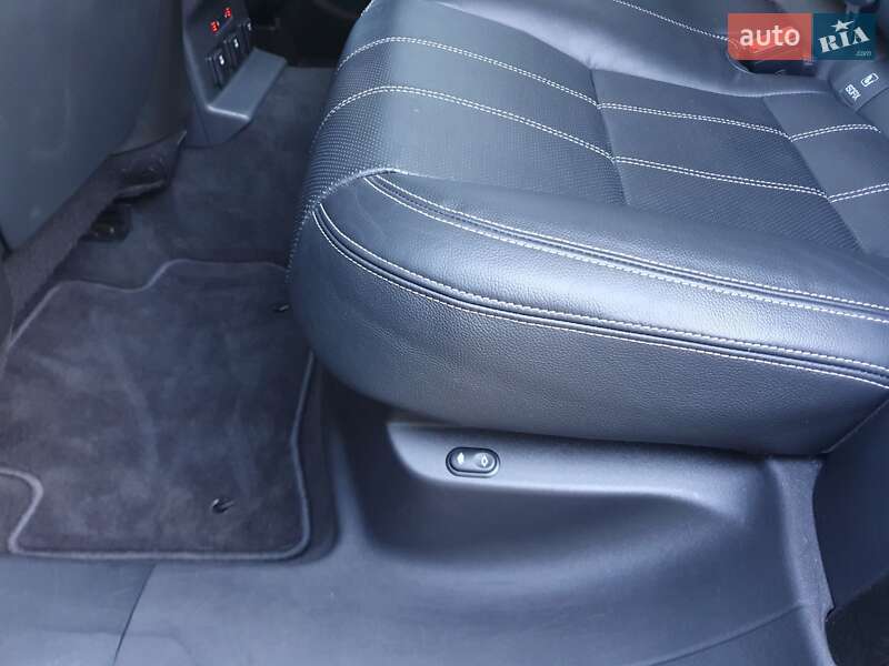 Позашляховик / Кросовер Land Rover Range Rover Velar 2017 в Києві