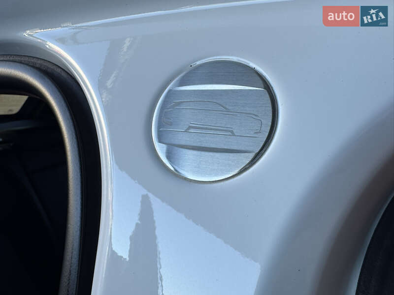 Внедорожник / Кроссовер Land Rover Range Rover Velar 2018 в Виннице фото 54 Внедорожник / Кроссовер Land Rover Range Rover Velar 2018 в Виннице