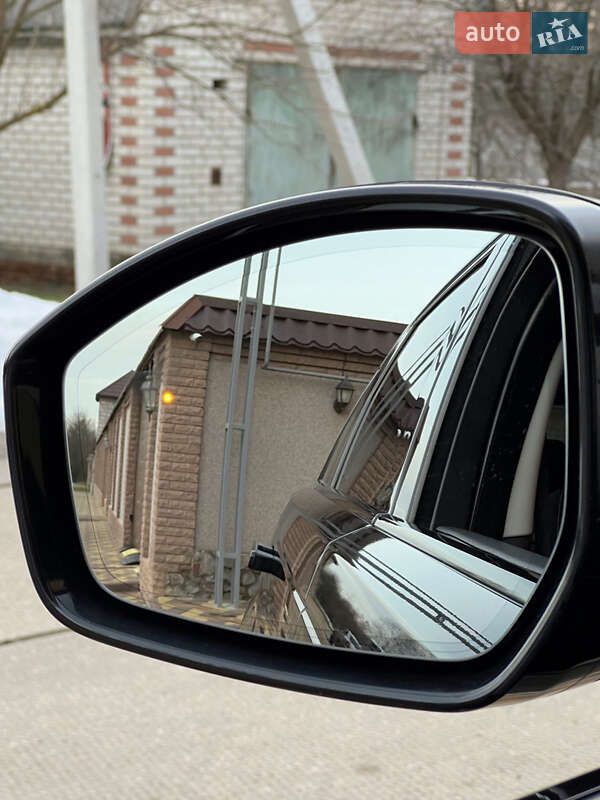 Внедорожник / Кроссовер Land Rover Range Rover Velar 2018 в Киеве фото 10 Внедорожник / Кроссовер Land Rover Range Rover Velar 2018 в Киеве