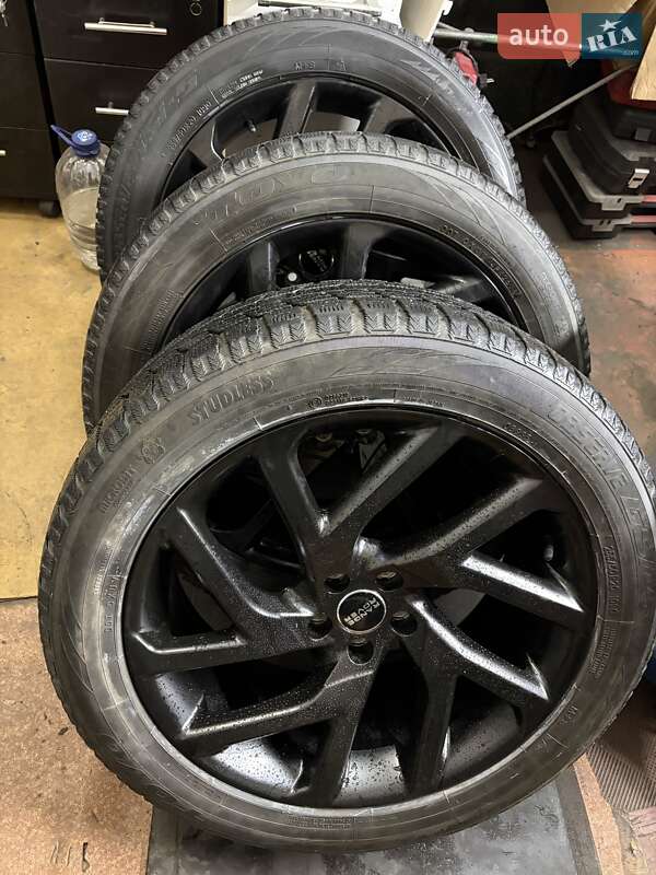 Позашляховик / Кросовер Land Rover Range Rover Velar 2018 в Києві