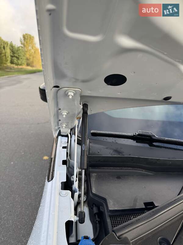 Позашляховик / Кросовер Land Rover Range Rover Velar 2021 в Києві фото 30 Позашляховик / Кросовер Land Rover Range Rover Velar 2021 в Києві