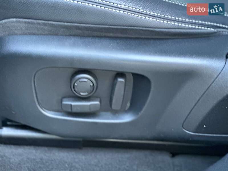 Позашляховик / Кросовер Land Rover Range Rover Velar 2019 в Луцьку фото 14 Позашляховик / Кросовер Land Rover Range Rover Velar 2019 в Луцьку