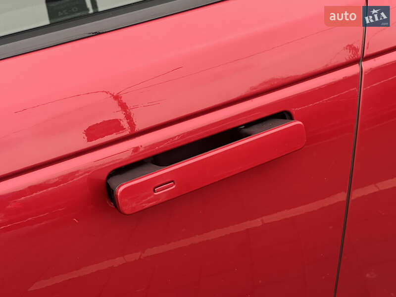 Внедорожник / Кроссовер Land Rover Range Rover Velar 2018 в Ужгороде