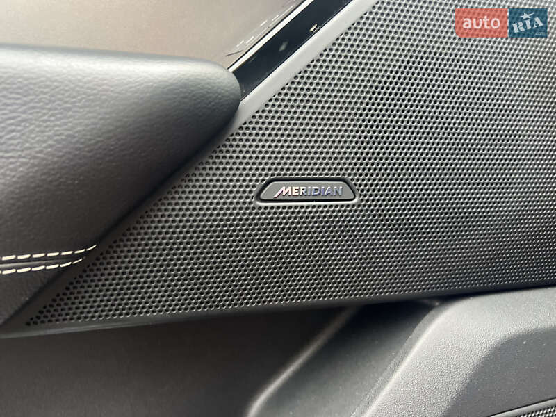 Внедорожник / Кроссовер Land Rover Range Rover Velar 2018 в Ужгороде