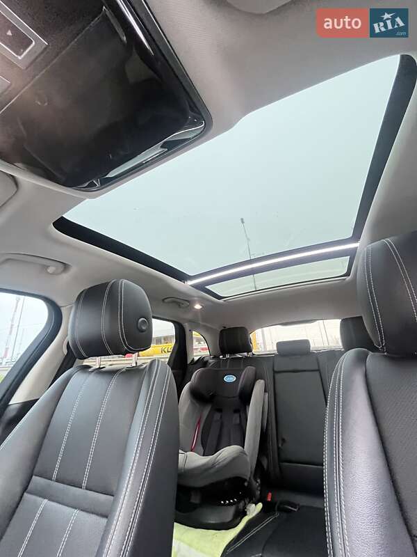 Внедорожник / Кроссовер Land Rover Range Rover Velar 2018 в Киеве фото 12 Внедорожник / Кроссовер Land Rover Range Rover Velar 2018 в Киеве