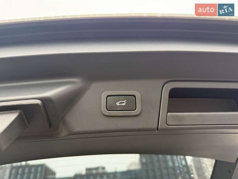 Внедорожник / Кроссовер Land Rover Range Rover Velar 2020 в Киеве