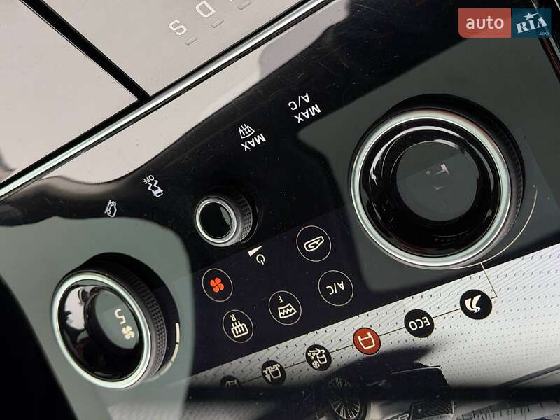 Позашляховик / Кросовер Land Rover Range Rover Velar 2017 в Кривому Розі