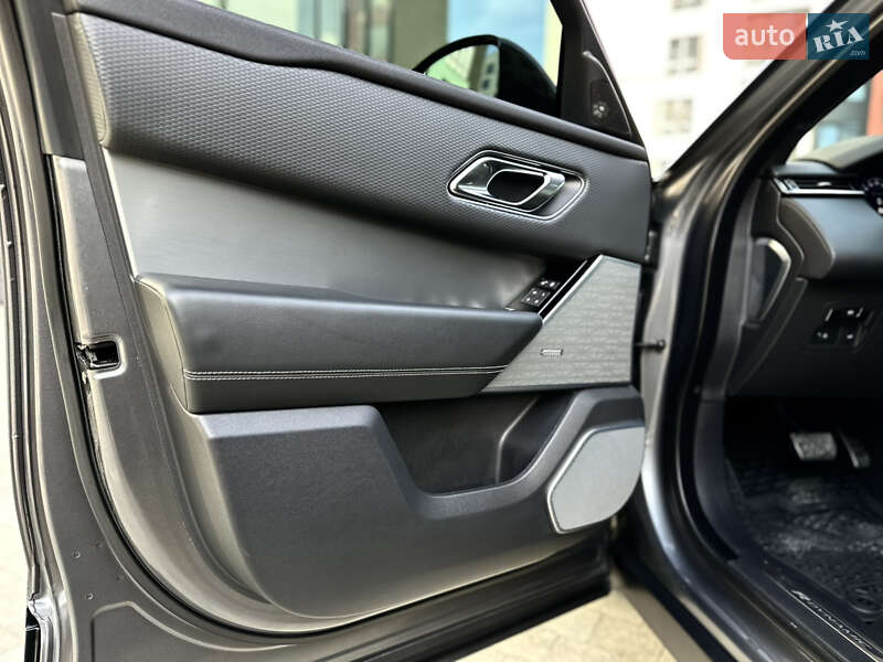 Внедорожник / Кроссовер Land Rover Range Rover Velar 2018 в Ивано-Франковске фото 18 Внедорожник / Кроссовер Land Rover Range Rover Velar 2018 в Ивано-Франковске
