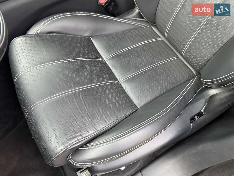 Внедорожник / Кроссовер Land Rover Range Rover Velar 2019 в Киеве фото 75 Внедорожник / Кроссовер Land Rover Range Rover Velar 2019 в Киеве