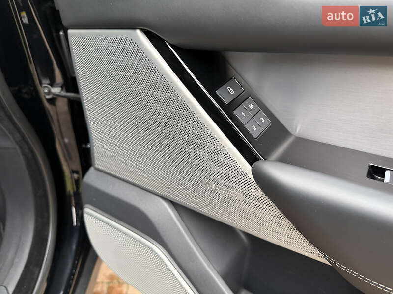 Внедорожник / Кроссовер Land Rover Range Rover Velar 2019 в Киеве фото 118 Внедорожник / Кроссовер Land Rover Range Rover Velar 2019 в Киеве