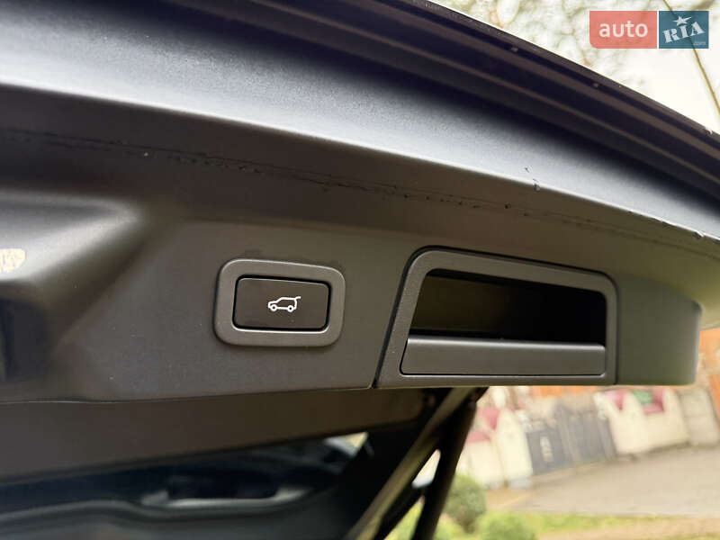 Внедорожник / Кроссовер Land Rover Range Rover Velar 2019 в Киеве фото 130 Внедорожник / Кроссовер Land Rover Range Rover Velar 2019 в Киеве