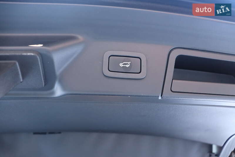 Позашляховик / Кросовер Land Rover Range Rover Velar 2018 в Львові