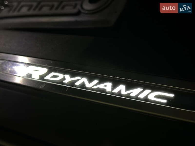 Внедорожник / Кроссовер Land Rover Range Rover Velar 2018 в Ивано-Франковске фото 27 Внедорожник / Кроссовер Land Rover Range Rover Velar 2018 в Ивано-Франковске