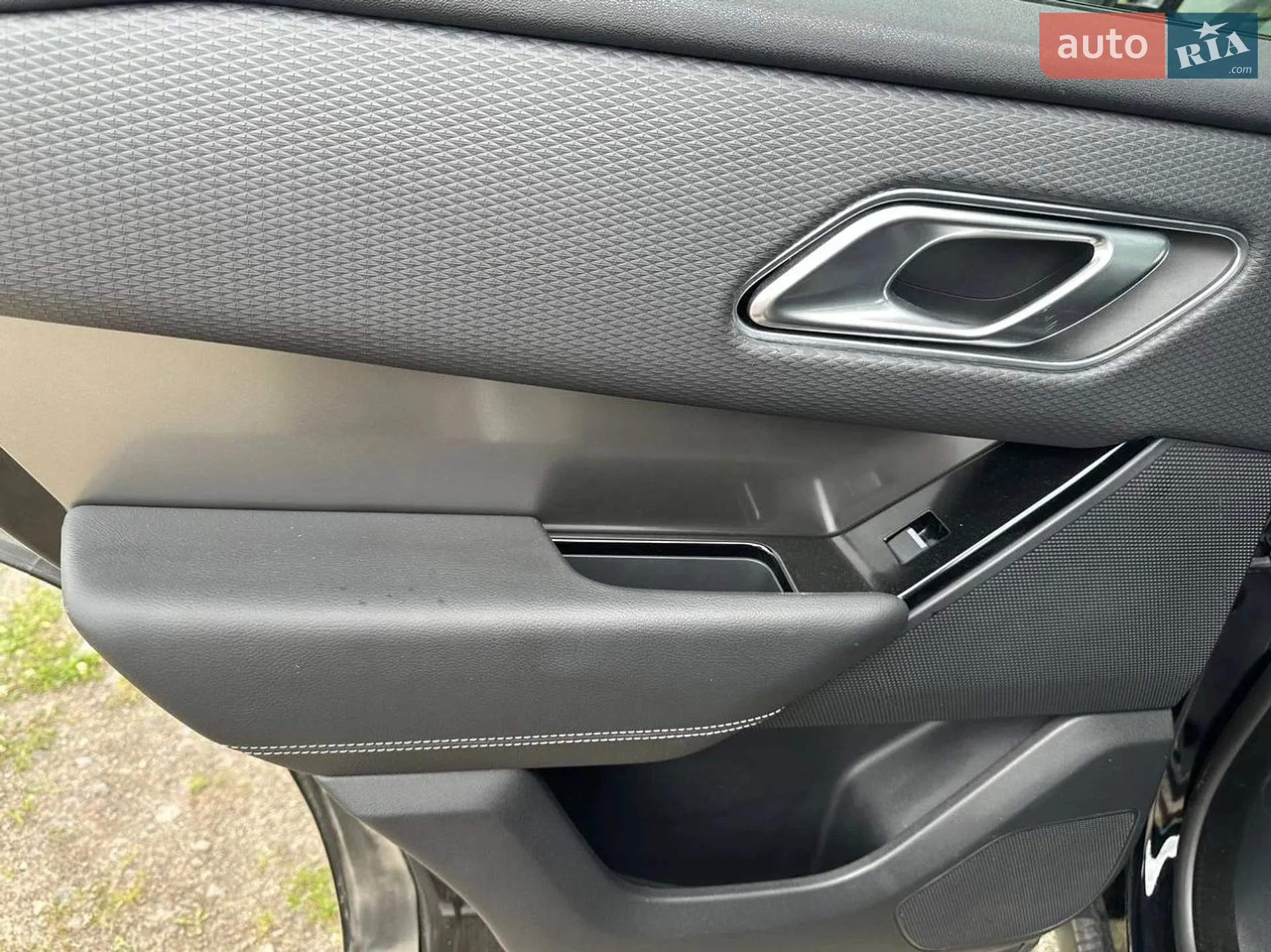 2017 Land Rover Range Rover Velar - мініатюра 17