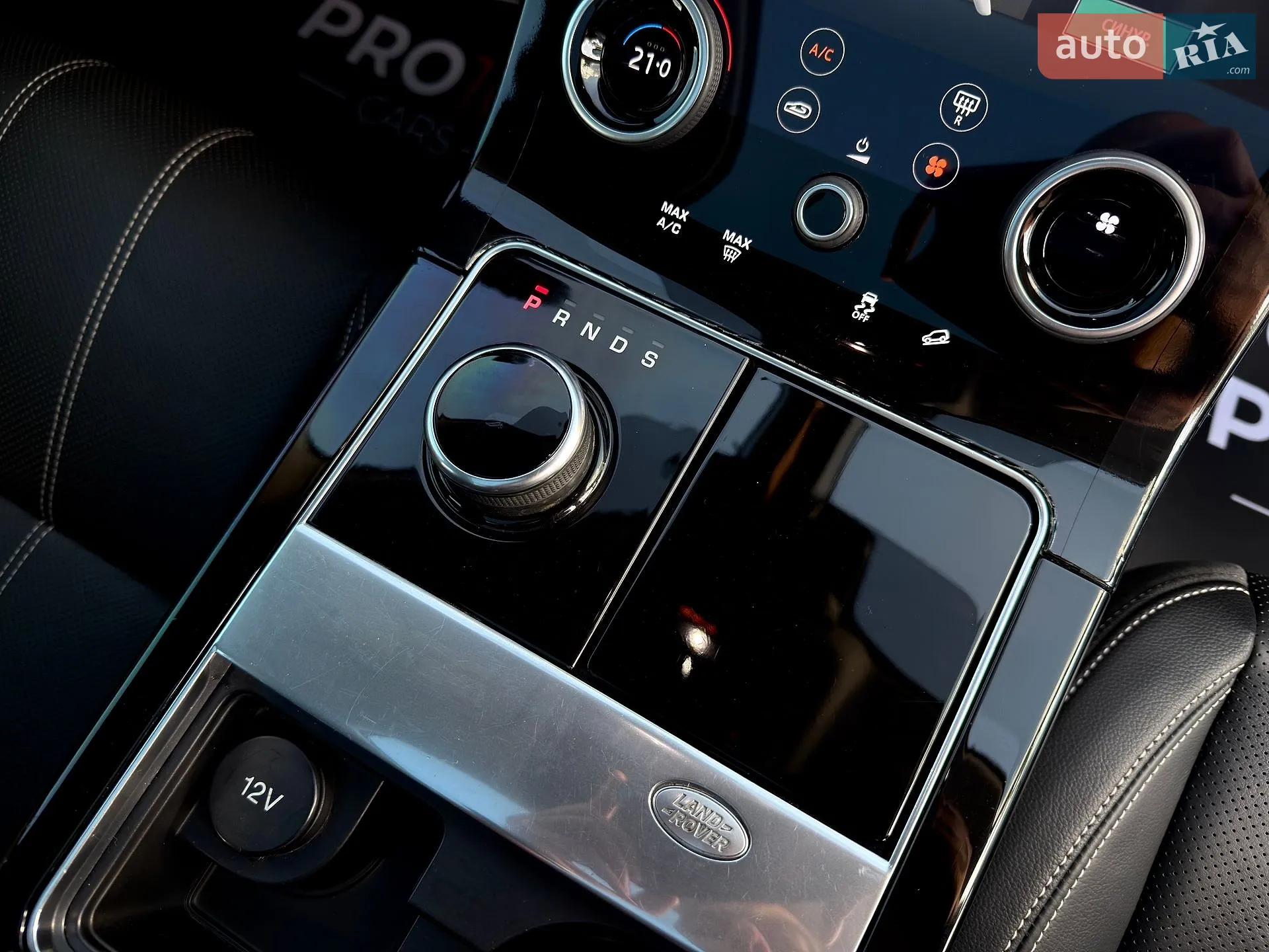 2017 Land Rover Range Rover Velar - мініатюра 30