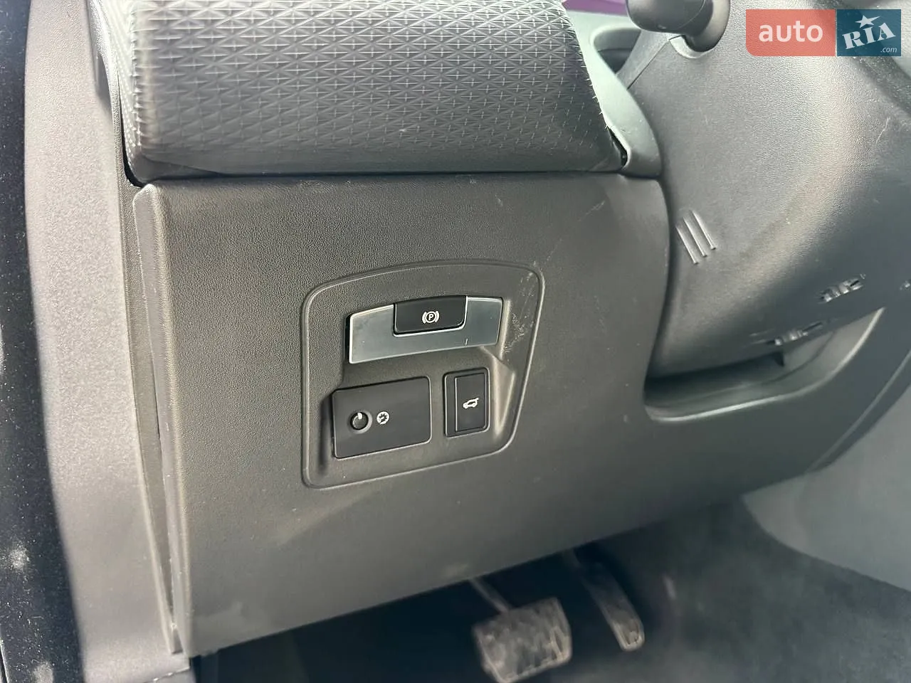 2018 Land Rover Range Rover Velar - мініатюра 14
