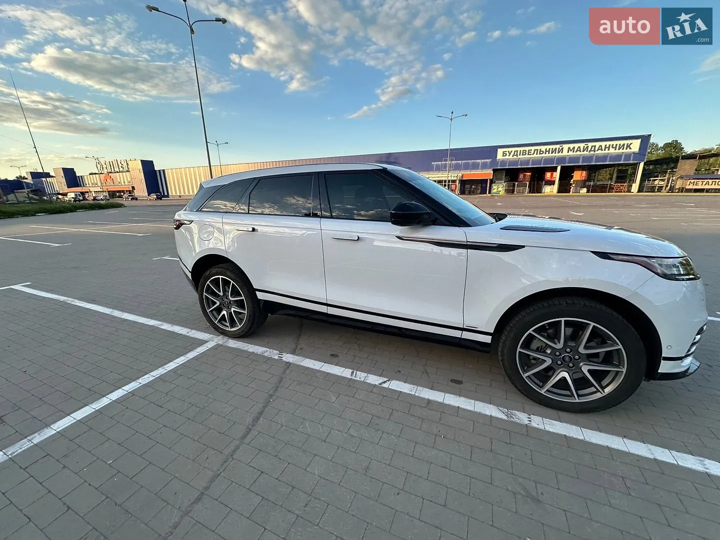 2021 Land Rover Range Rover Velar - мініатюра 19