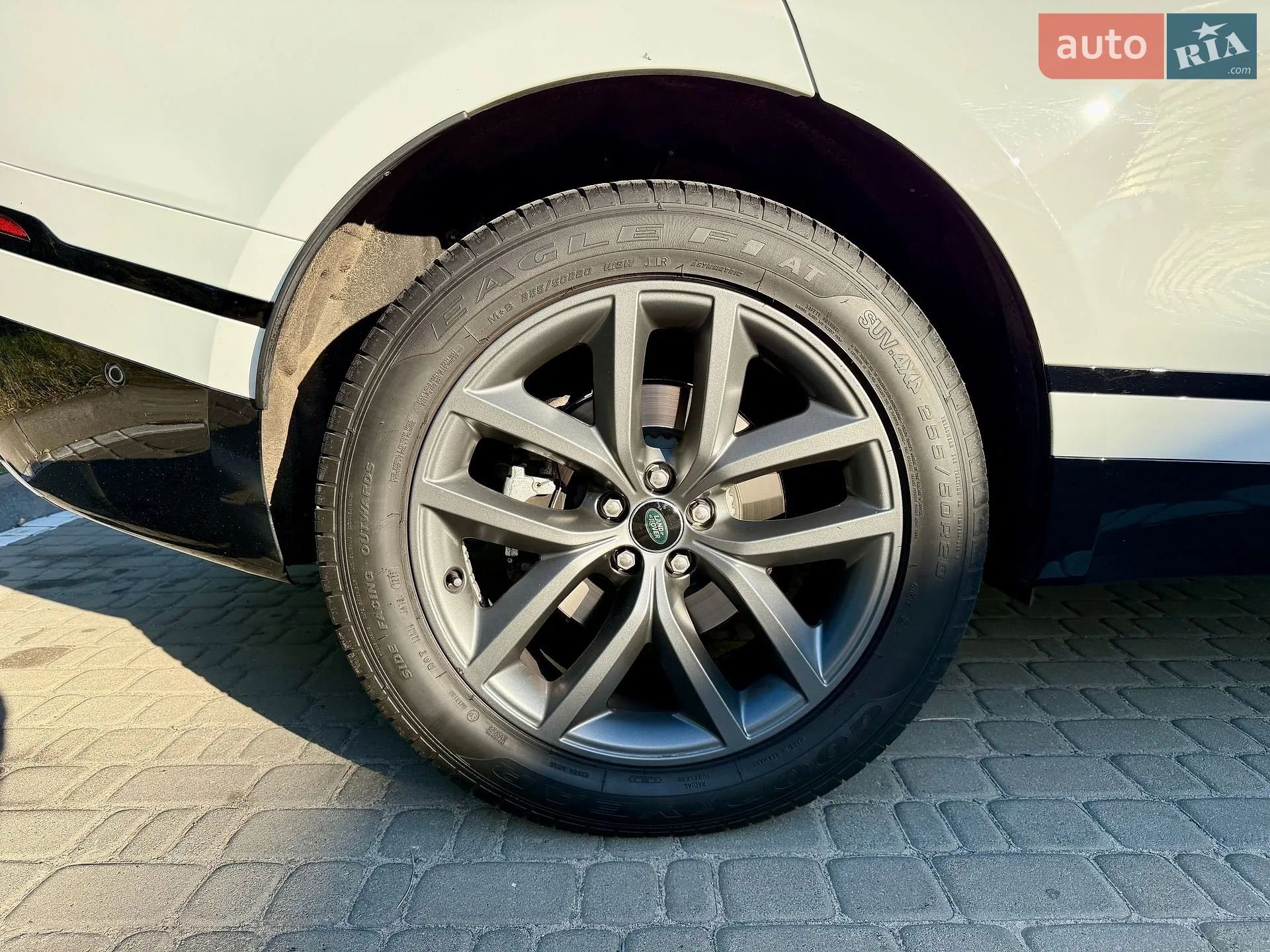 2025 Land Rover Range Rover Velar - мініатюра 40