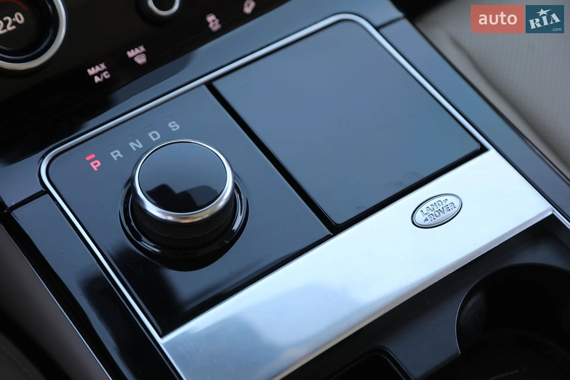 2018 Land Rover Range Rover Velar - мініатюра 23