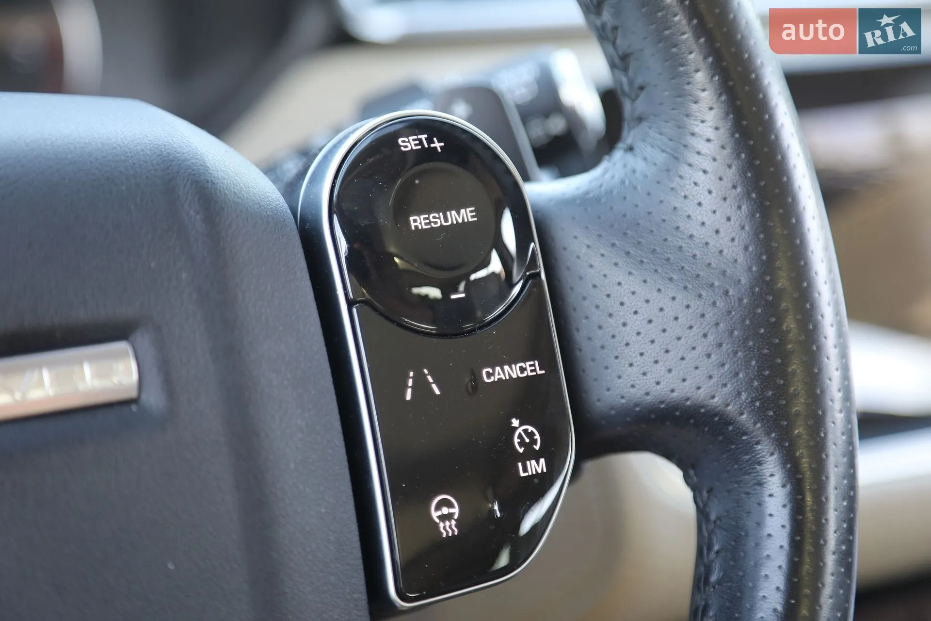 2018 Land Rover Range Rover Velar - мініатюра 24