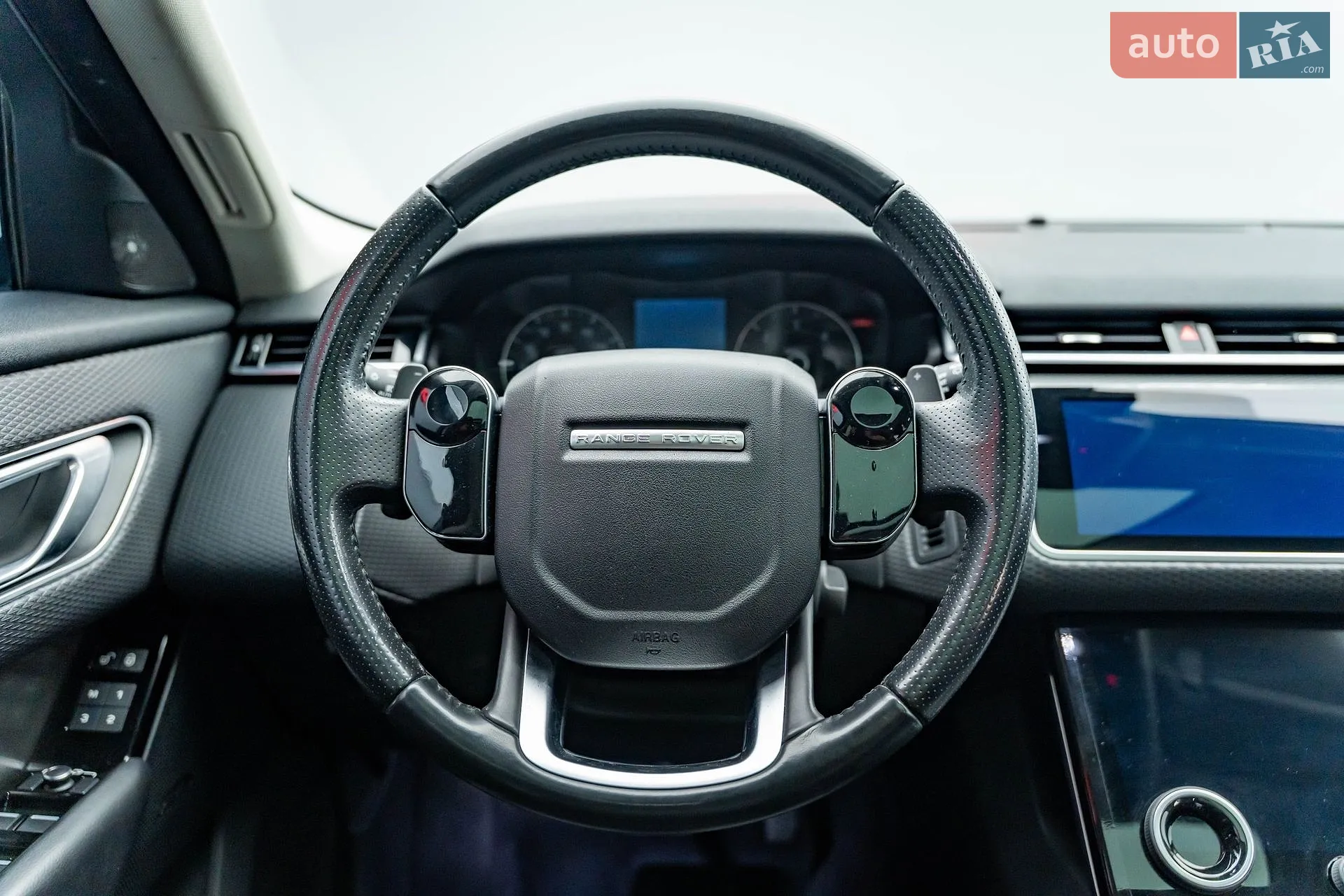 2017 Land Rover Range Rover Velar - мініатюра 16
