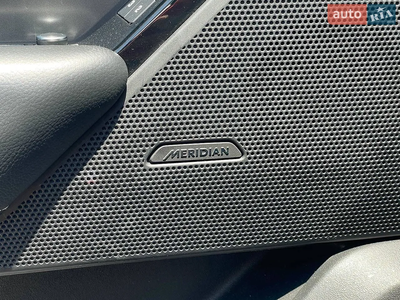2019 Land Rover Range Rover Velar - мініатюра 17