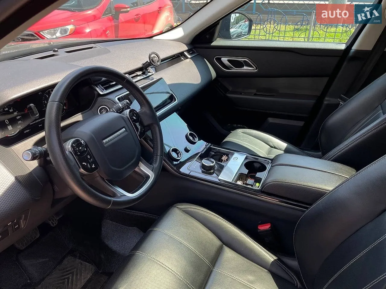 2019 Land Rover Range Rover Velar - мініатюра 24
